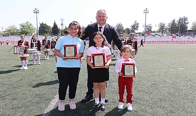 Urla’da geleceğin  başkanları projelerini açıkladı