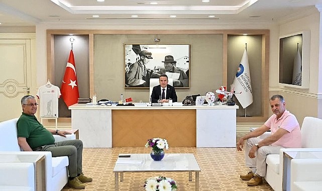 Başkan Topaloğlu’ndan ABB Başkanı Böcek’e ziyaret