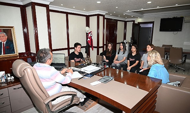 Hayallerindeki şehirleri yapay zekayla çiziyorlar