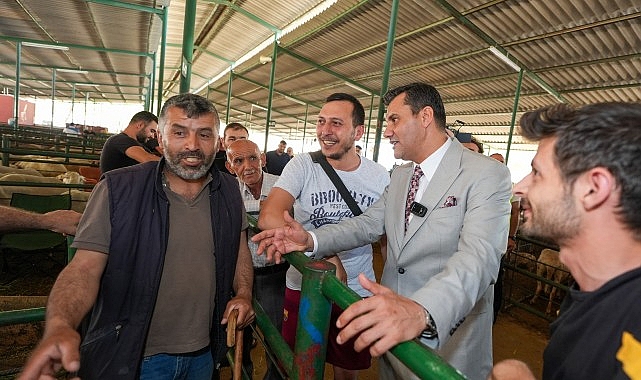Başkan Zeyrek Canlı Hayvan Borsası’nı Ziyaret Etti
