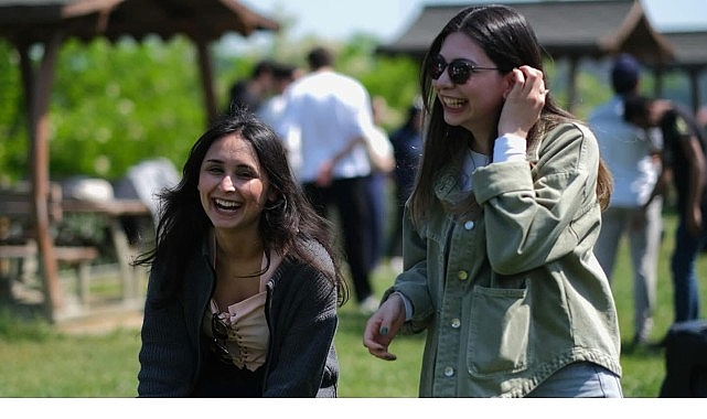 Genç zihinler yapay zekâyı konuştu