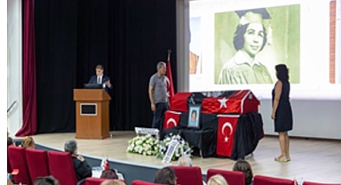 Başkan Tugay’dan hocası Emel Tümbay’a duygusal veda