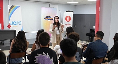 Gençler Yapay Zeka ile Geleceğe Hazırlanıyor