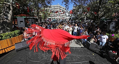 Kuğulu Park’ta Jinekolojik kanserlere yönelik farkındalık