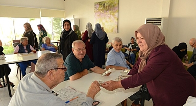 Nilüferli kadınlardan huzurevinde sıcak buluşma