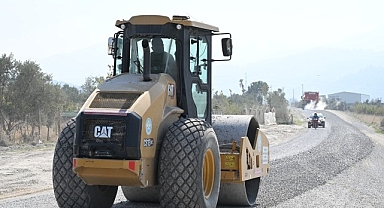 Büyükşehir Turgutlu’da 10 Kilometrelik Sathi Kaplama Çalışmasını Tamamladı